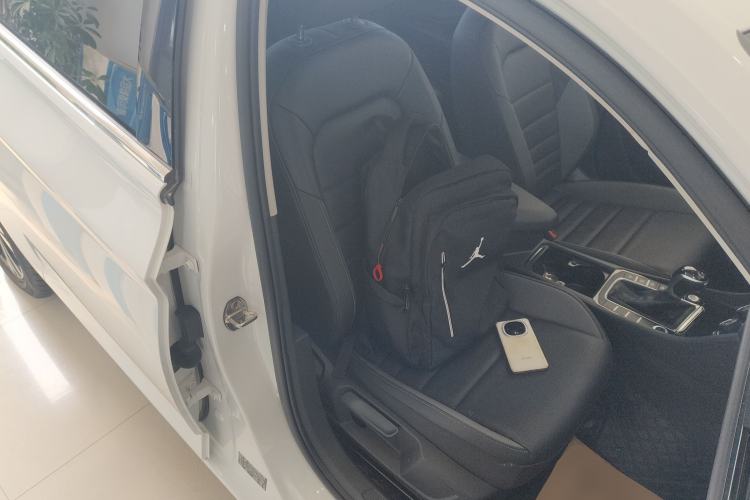 Used Volkswagen Sagitar 2022 280TSI DSG Flyover Edition Right Front Seat