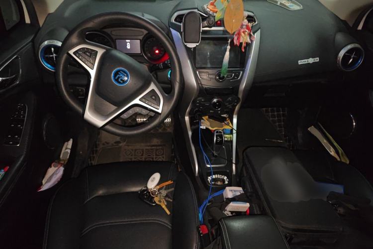 Used BYD Yuan New Energy 2018 EV360 Smart Connect Cool Edition Center Console