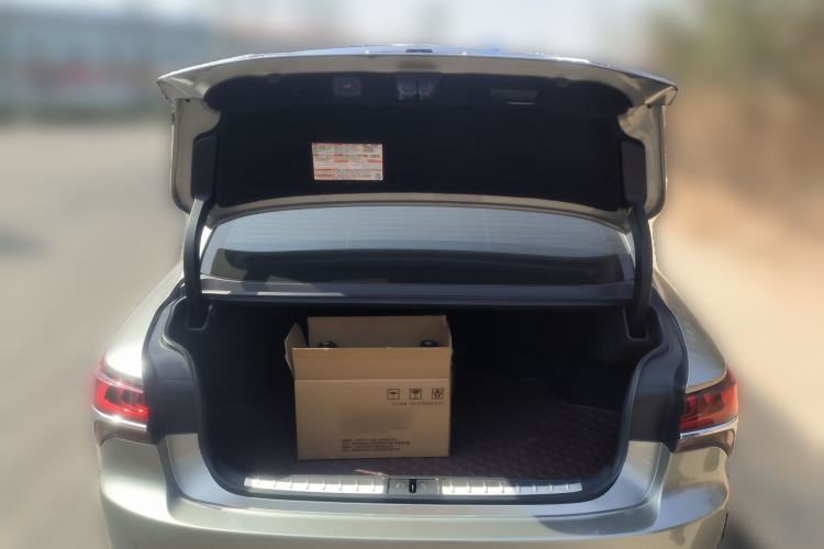 Used Lexus LS 2020 500h Luxury Edition China VI Standard Trunk