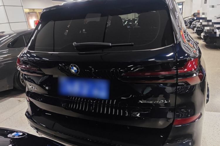 Used BMW X5 2023 xDrive 30Li M Sport Package
