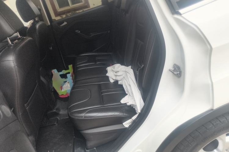 Used Ford Kuga 2015 2.0L GTDi Four-Wheel-Drive Sport Model
