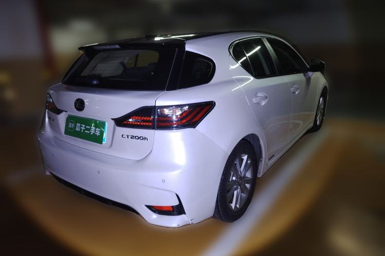 Used Lexus CT 2014 CT200h Comfort Edition Two-Tone
