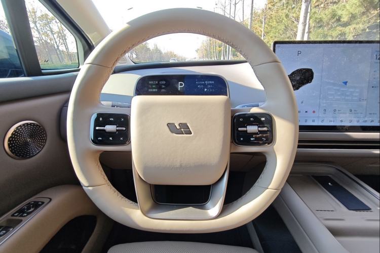 Used Li Auto Li Auto i8 2025 Model Standard Version