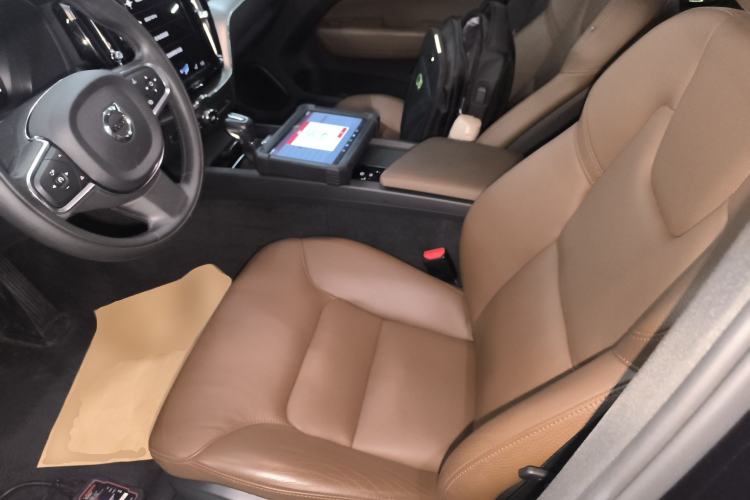 Used Volvo XC60 2021 T5 4x4 Smart Luxury Edition