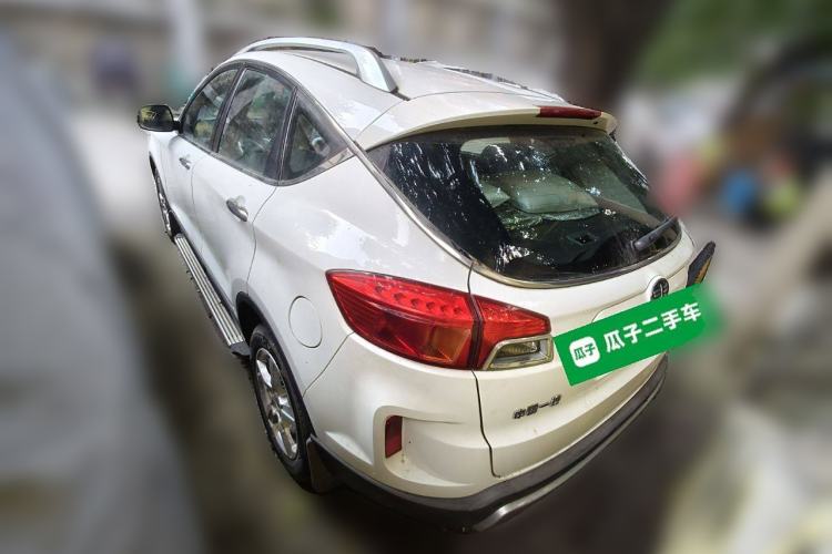 Used Bestune X80 2013 2.0L automatic comfort version
