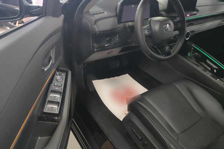 Used Honda Accord 2025 260TURBO Luxury Edition Left Front Seat