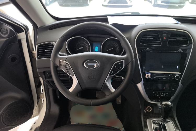 Used GAC Trumpchi GS5 Super 2015 2.0L Automatic Two-Wheel Drive Comfort Edition Steering Wheel