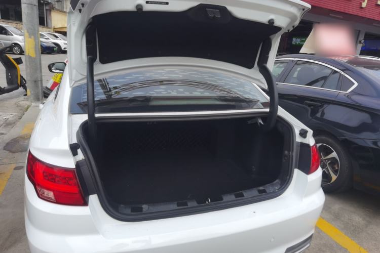 Used Geely Auto Emgrand GL 2018 1.4T Manual Elite Smart Connectivity Version