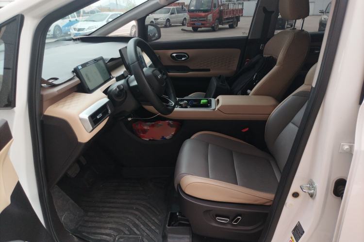 Used AION Y 2022 70 Tech Edition Lithium Iron Phosphate Left Front Seat