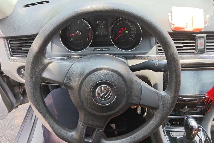 Used Volkswagen Bora 2013 1.6L Automatic Fashion Model