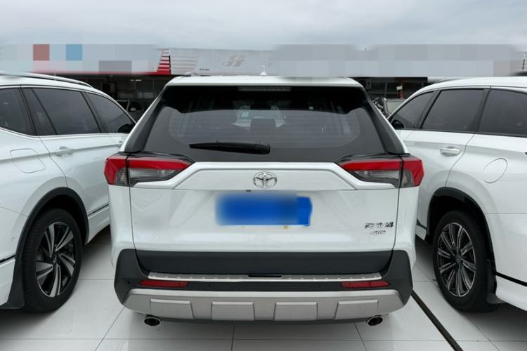 Used Toyota RAV4 2022 2.0L CVT 4x4 Style Plus Edition