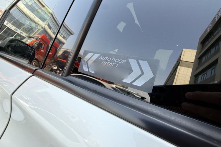 Used GAC Trumpchi M8 2020 390T Deluxe Edition
