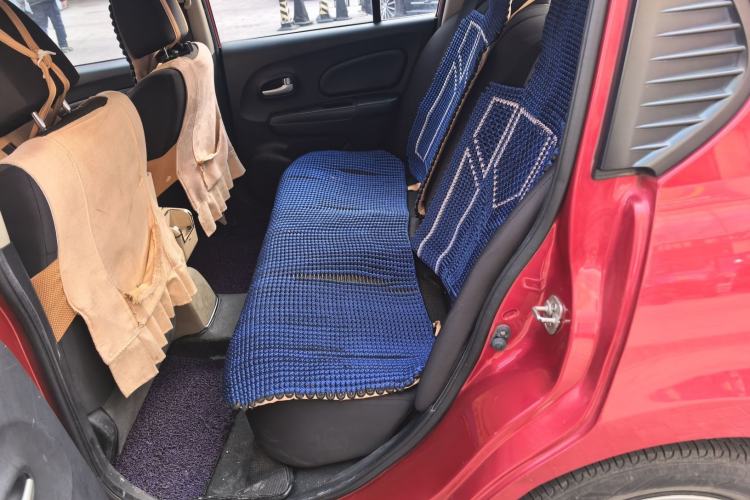 Used Venucia R50 2013 1.6L Automatic Fashion Edition