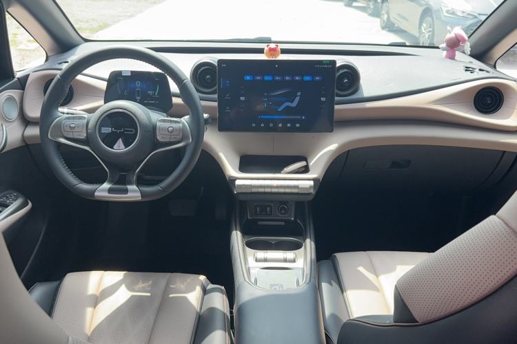 Used BYD Dolphin 2023 420 km Fashion Edition
