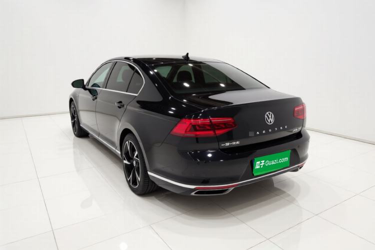 Used Volkswagen Magotan 2020 280TSI DSG Comfort Edition Exterior 3
