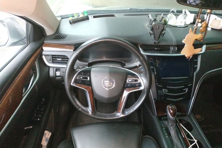 Used Cadillac XTS 2013 28T Leading Model