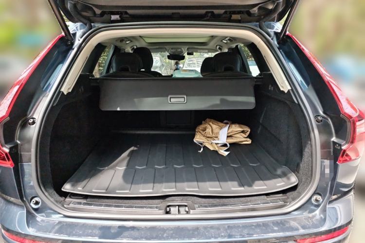 Used Volvo XC60 2026 B5 4x4 Zhiya Luxury Edition