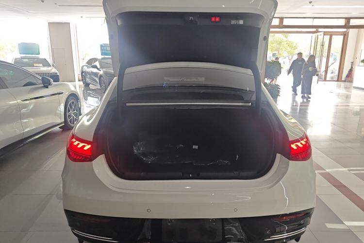 Used Mercedes-Benz EQE 2025 500 4MATIC Pioneer Edition