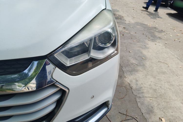 Used JAC Group Refine S2 2017 1.5L CVT Luxury Smart Model
