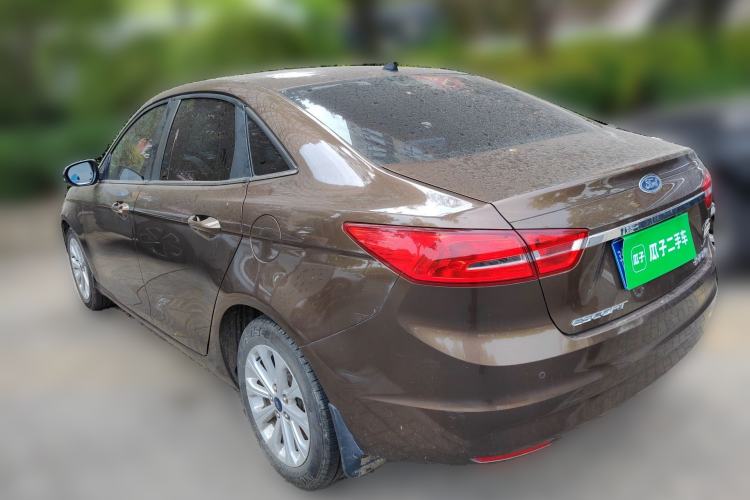 Used Ford Escort 2015 1.5L Manual Fashion Edition