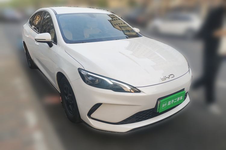 Used BYD Seal 05 DM-i 2025 DM-i Smart Drive 55KM Luxury Model Front Right 45 Deg