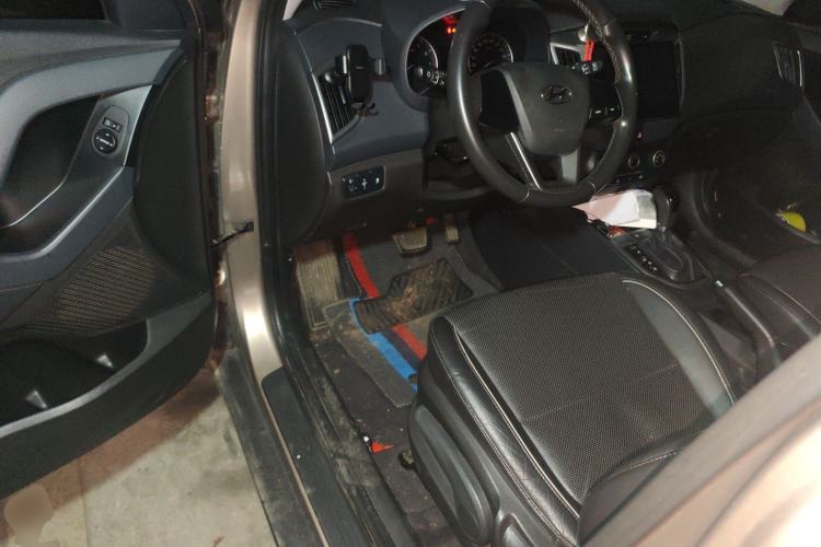 Used Hyundai ix25 2015 1.6L Automatic Two-Wheel Drive Smart GLS Trim Driver Seat