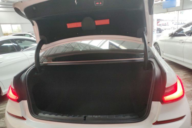 Used BMW 3 Series 2021 Restyled 325Li M Sport Package