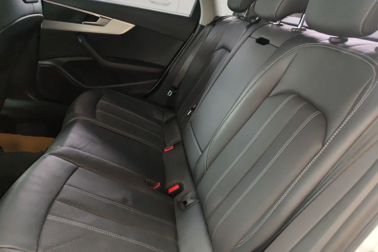 Used Audi A4L 2020 40 TFSI Luxury Dynamic Model