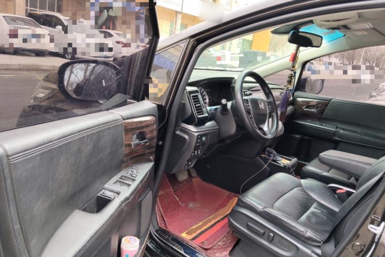 Used Honda Elysion 2016 2.4L Supreme Edition
