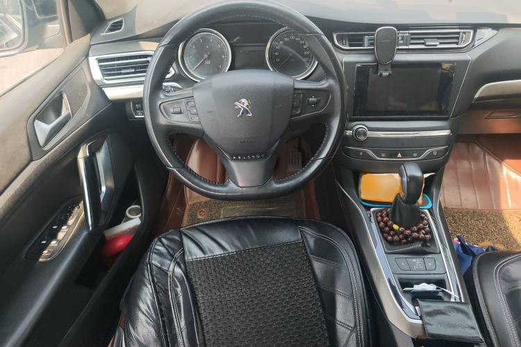 Used Peugeot 408 2014 1.8L Automatic Luxury Edition Steering Wheel