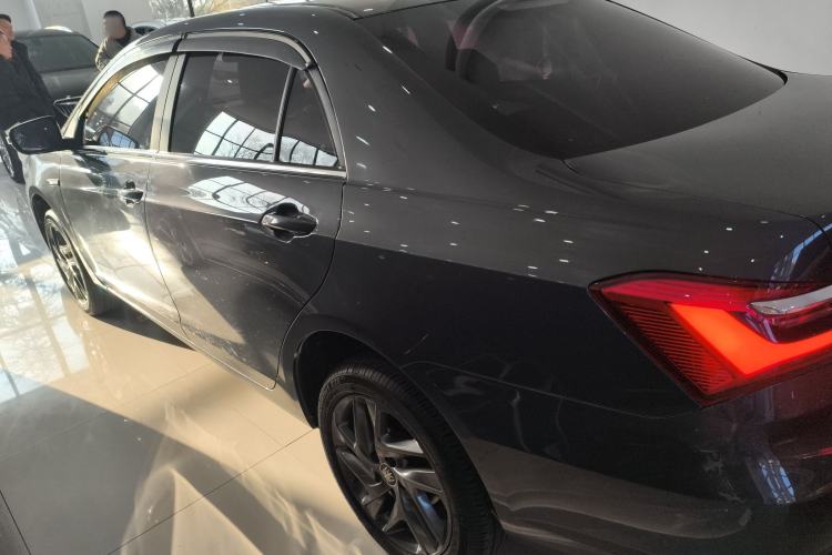 Used BYD Qin New Energy 2019 High-Range Luxury Model
