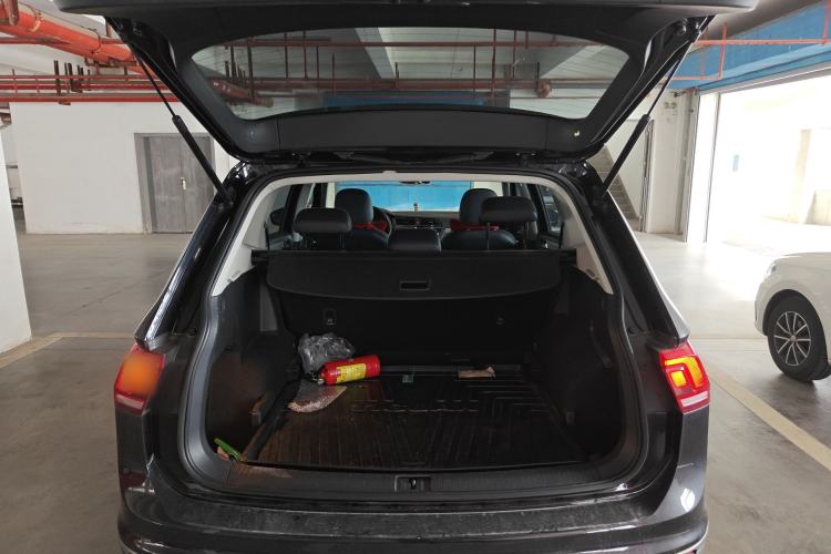 Used Volkswagen Tiguan L 2018 330TSI Automatic Two-Wheel Drive Luxury Edition
