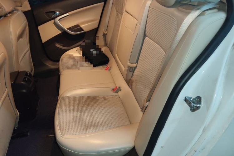 Used Buick Regal 2015 2.0L Leading Fashion Edition