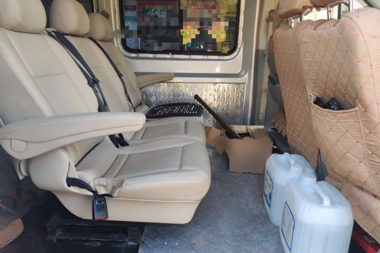 Used Ford Transit T8 2024 T8 2.3T Diesel Manual Short Wheelbase Mid-Roof 6-Seater Multi-Function Version 3/3