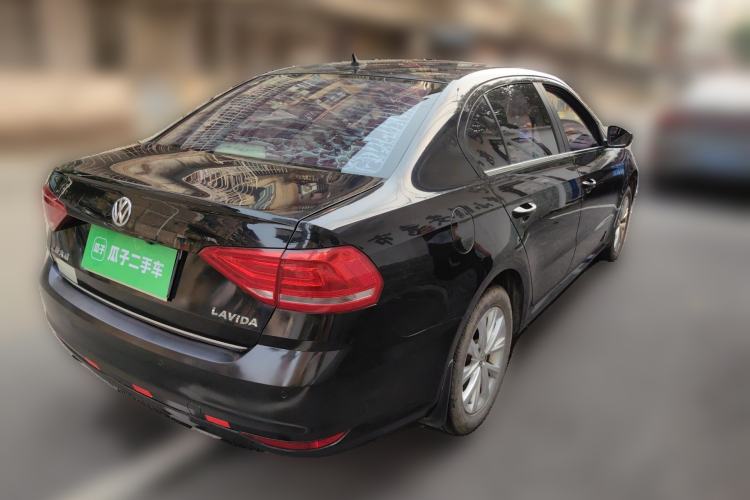 Used Volkswagen Lavida 2015 1.6L Automatic Comfort Edition