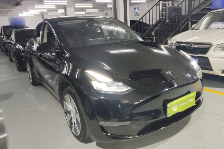 Used Tesla Model Y 2021 Long-Range All-Wheel-Drive Version
