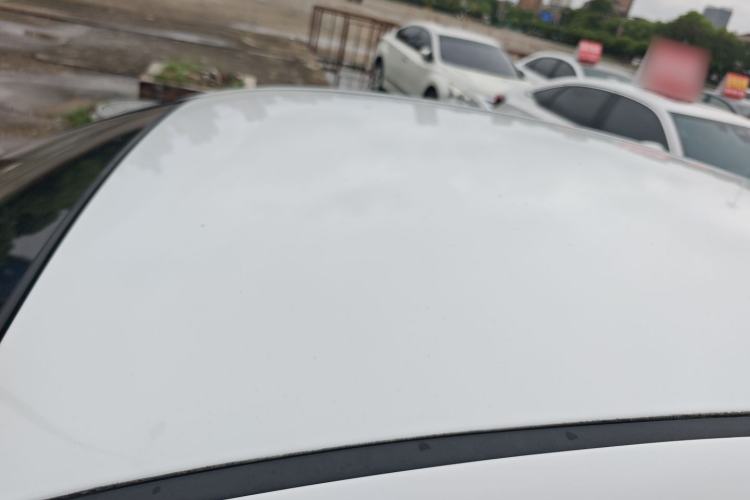 Used Buick Excelle 2015 1.5L Automatic Classic Model Roof