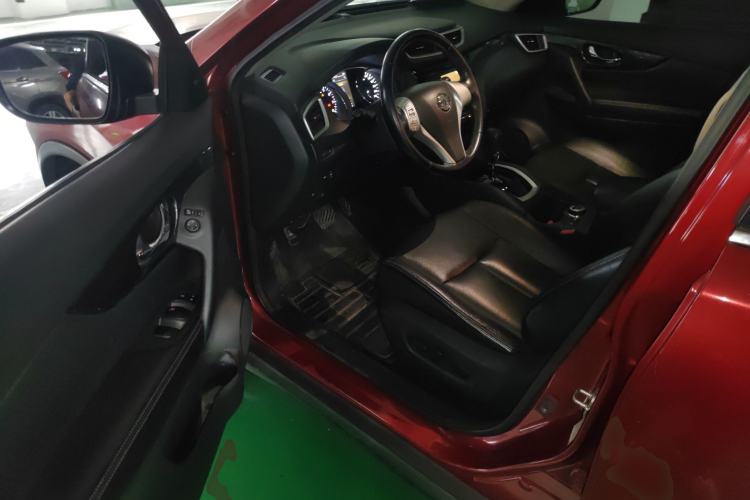 Used Nissan X-Trail 2014 2.5L CVT Luxury Edition 4WD
