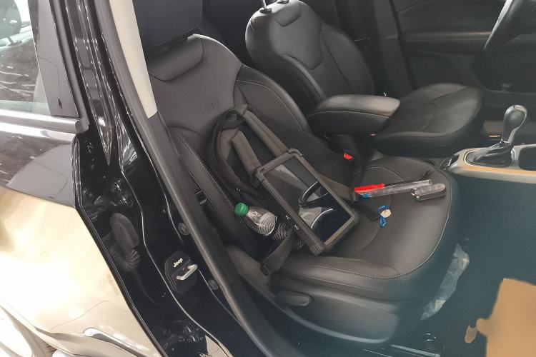 Used Jeep Compass 2019 200T Automatic Family Edition - Connected Large Screen Version