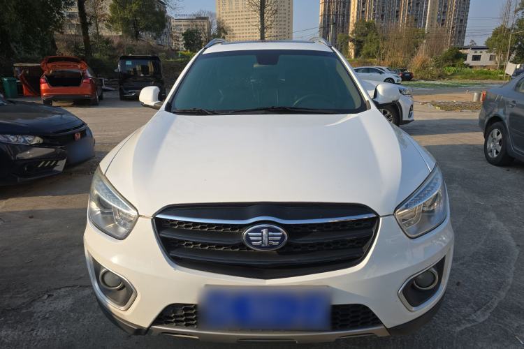 Used Bestune X80 2016 2.0L manual Comfort trim level