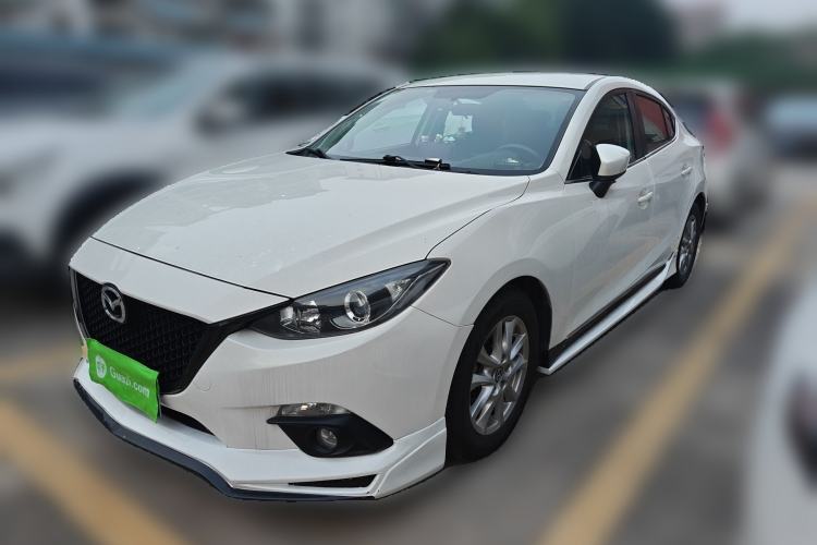 Used Mazda 3 Axela 2016 Sedan 1.5L Automatic Comfort Model