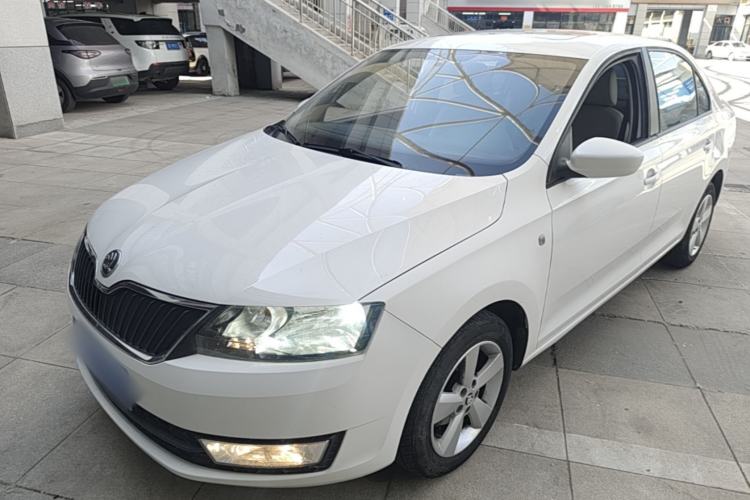 Used Skoda Rapid 2013 1.6L Automatic Smart Selection Model