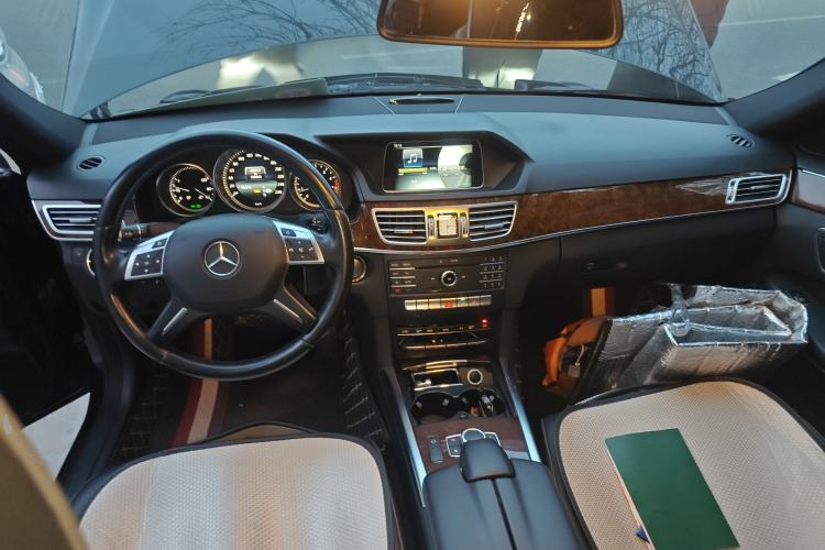 Used Mercedes-Benz E-Class 2015 Facelift E 200 L
