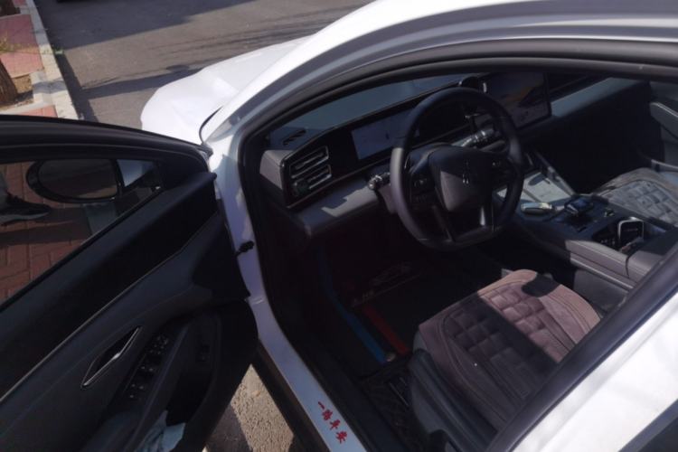 Used BYD Qin L 2025 DM-i Smart Drive 80KM Leading Model Driver Seat