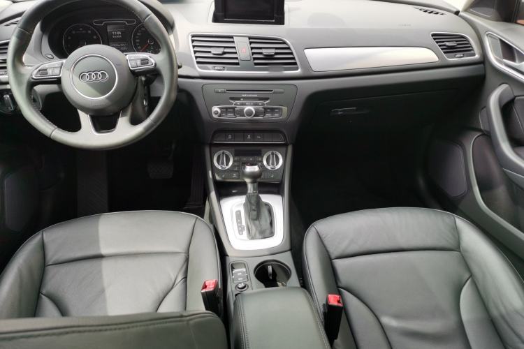 Used Audi Q3 2015 35 TFSI Comfort Model Interior 4