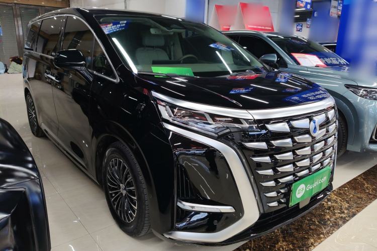 Used Denza D9 2022 DM-i 970 Four-Wheel Drive Flagship Model
