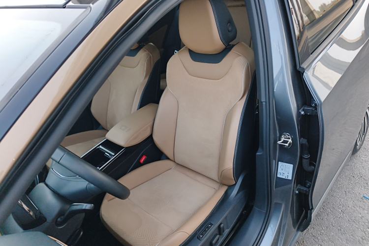 Used Volkswagen ID.4 X 2021 Pro Smart Long-Range Edition Left Front Seat