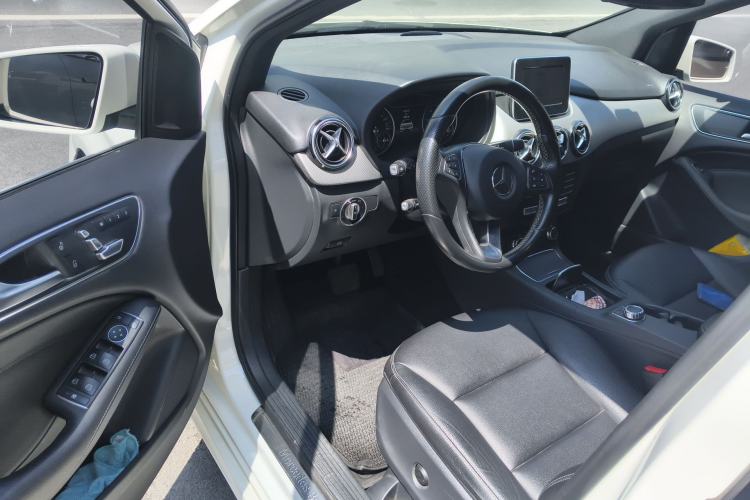 Used Mercedes-Benz B-Class 2015 B 200 Fashion Model