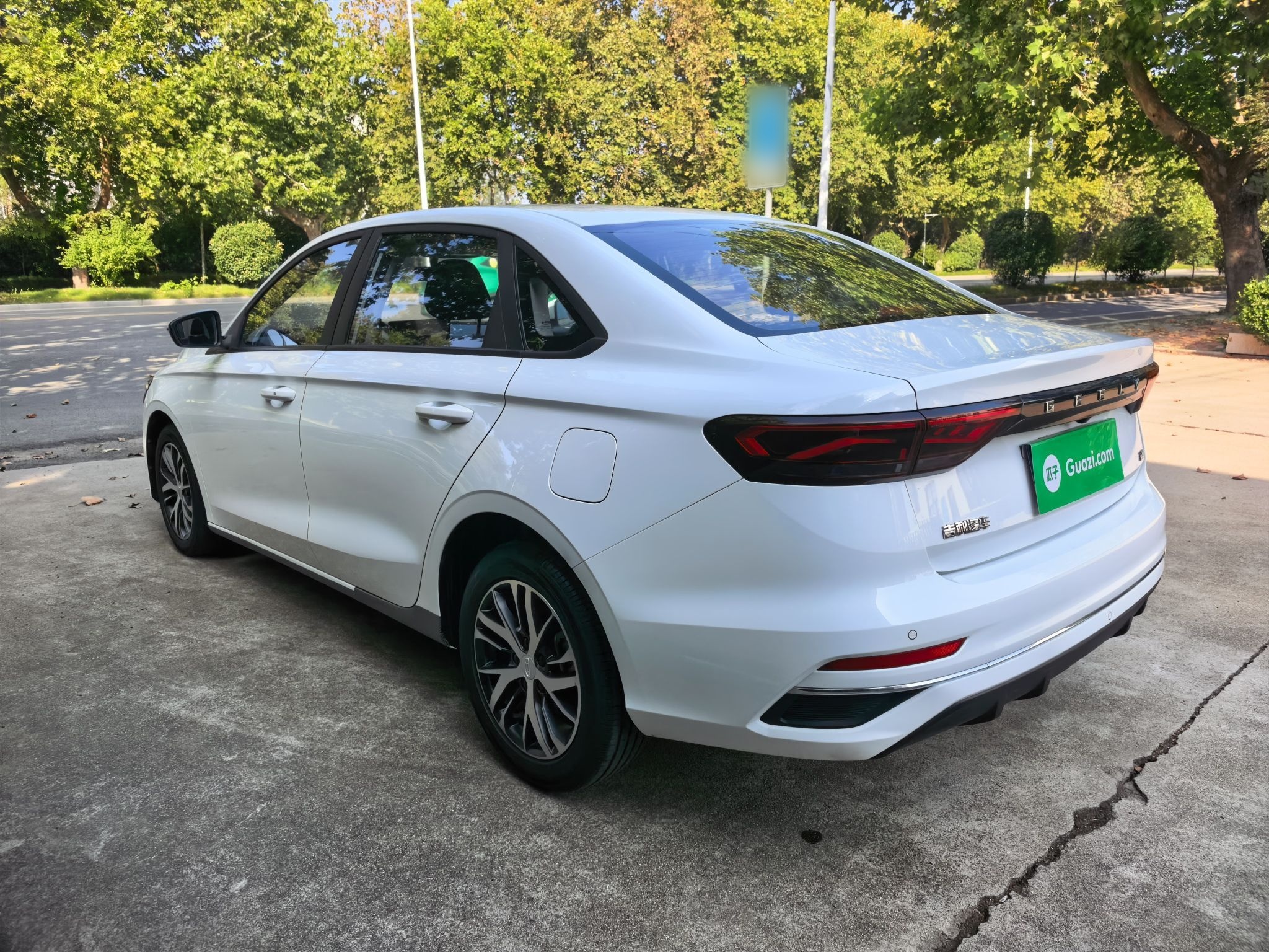 Geely Auto Emgrand 2022 4th Generation 1.5L CVT Elite Model — снимка 16