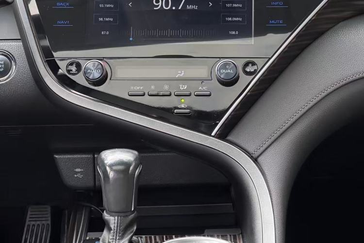 Used Toyota Camry 2019 Revised Version 2.0G Luxury Edition